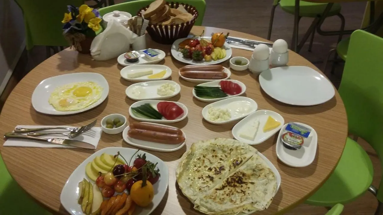 Flamingo Hotel Баку 3*,